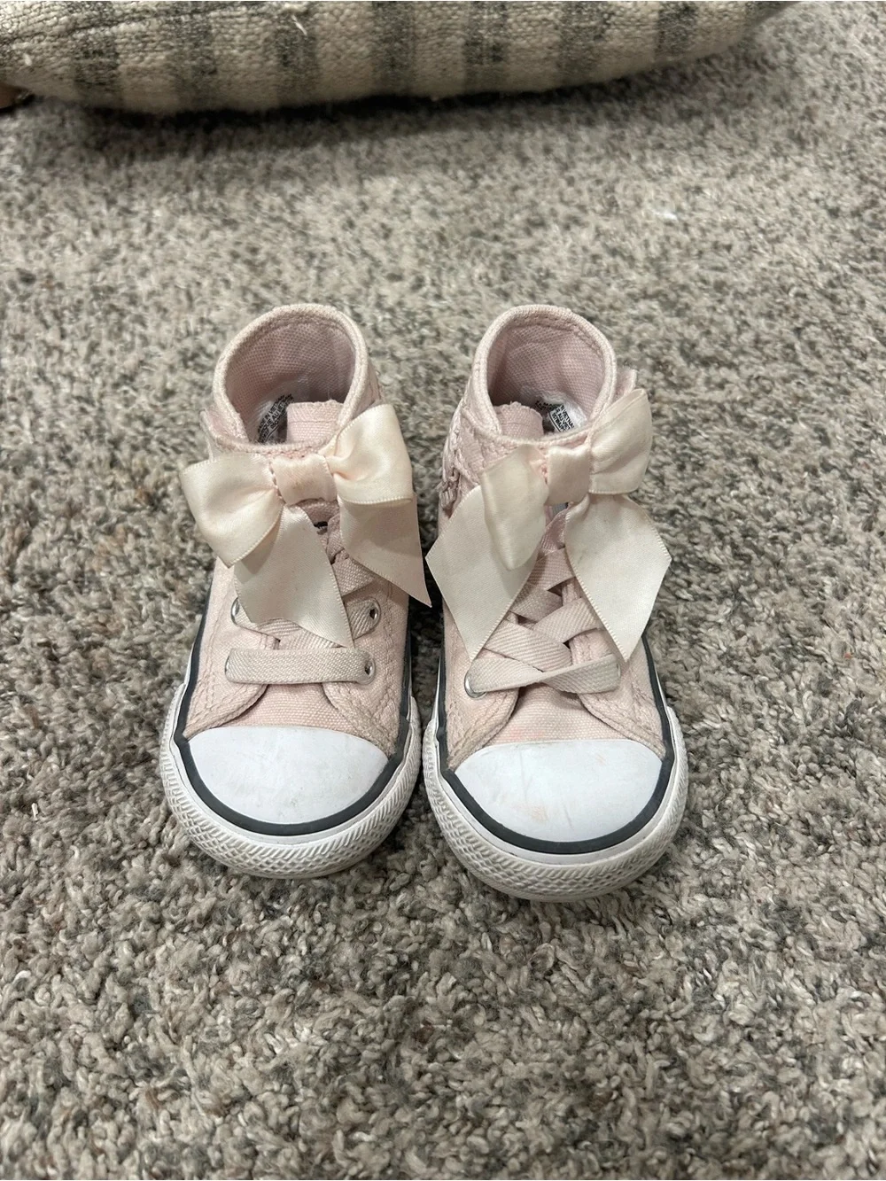 Converse Chuck Taylor High Top Bow Sneakers - Toddler Size 5